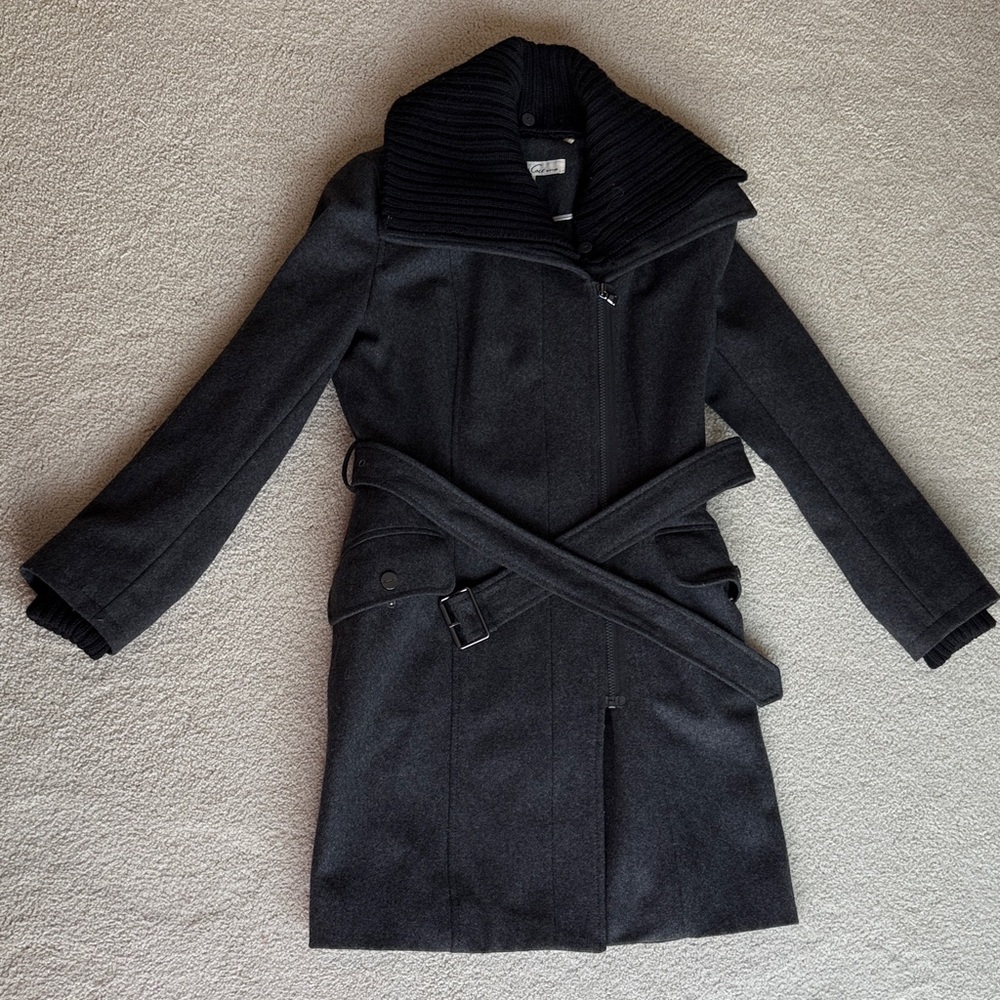 Kenneth Cole New York Black Ribbed Collar Coat